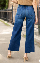 Load image into Gallery viewer, Kassie Jeans