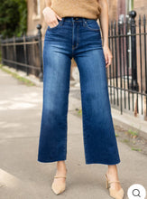 Load image into Gallery viewer, Kassie Jeans