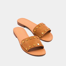 Load image into Gallery viewer, Bernadette