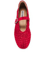 Load image into Gallery viewer, Steve Madden Dreaming Flats