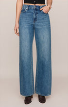 Load image into Gallery viewer, The Head Turner High Rise Jeans