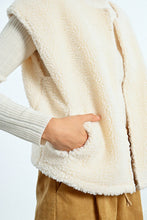 Load image into Gallery viewer, Florence Vest
