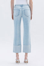 Load image into Gallery viewer, Wow Cropped Denim
