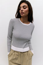 Load image into Gallery viewer, The Taryn Sweater
