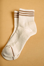 Load image into Gallery viewer, Stripe Ankle Socks
