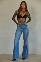 Load image into Gallery viewer, Aubrey Lace Top
