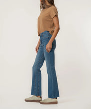 Load image into Gallery viewer, Kelly High Rise Flare
