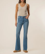 Load image into Gallery viewer, Kelly High Rise Flare in Zest
