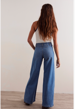 Load image into Gallery viewer, Libre Wide Leg Denim- Free People
