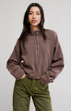 Load image into Gallery viewer, Celeste Quarter Zip
