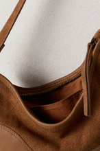 Load image into Gallery viewer, Sindy Leather Shoulder Bag
