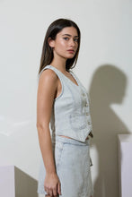 Load image into Gallery viewer, Goin Places Vest
