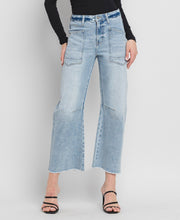 Load image into Gallery viewer, Heroine Barrel Jeans
