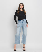 Load image into Gallery viewer, Heroine Barrel Jeans
