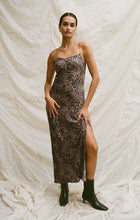 Load image into Gallery viewer, Cielo Leopard Midi Dress
