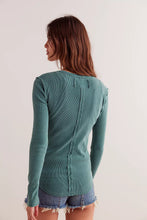 Load image into Gallery viewer, Jamie Henley-Uncut Emerald
