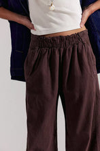 Load image into Gallery viewer, Days End Linen Pull On Pant
