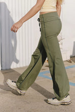 Load image into Gallery viewer, Quick Step Bubble Pants
