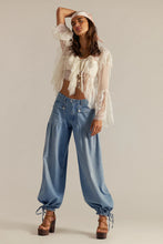Load image into Gallery viewer, Free People Lotus Balloon Jeans
