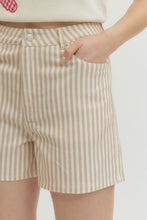 Load image into Gallery viewer, Evelyn Shorts
