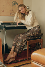 Load image into Gallery viewer, Gianna Pants
