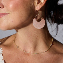 Load image into Gallery viewer, CZ Saturn Chain Necklace

