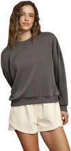 Load image into Gallery viewer, Pleated Sleeve Crewneck
