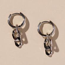 Load image into Gallery viewer, Zaida Ear Huggies
