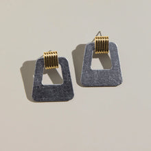 Load image into Gallery viewer, Avery Doorknocker Earrings
